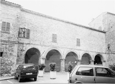 Portico gotico